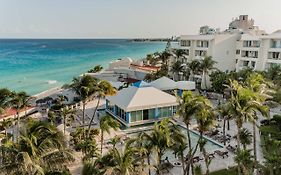Beachview & Balcony 3905